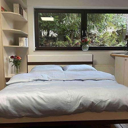 Schoene Ruhige Wohnung Düsseldorf Exterior foto