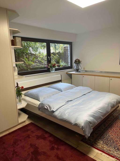 Schoene Ruhige Wohnung Düsseldorf Exterior foto